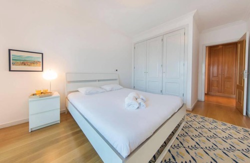 Casal da Ladeira Apartment | 2 Bedroom with Garage Family Wonder