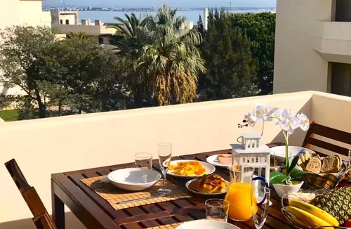Ameijeira Condo | 2 Bedrooms 3 min from Dona Ana Beach - Swimming pools