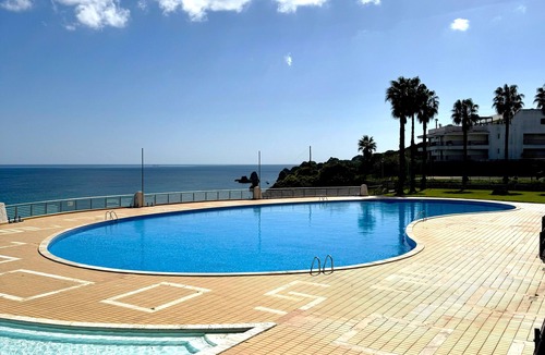 Ameijeira Condo | 2 Bedrooms 3 min from Dona Ana Beach - Swimming pools