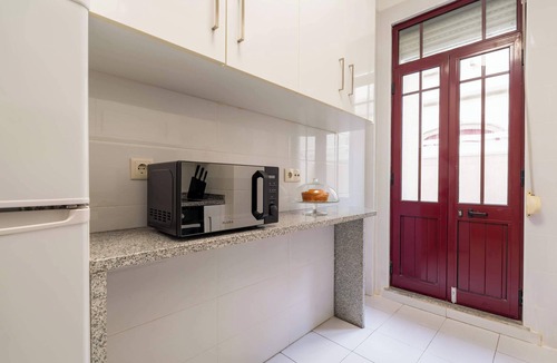 Bonfim Apartment | 2 Modern & Cozy Flat with Workspace by HostWise