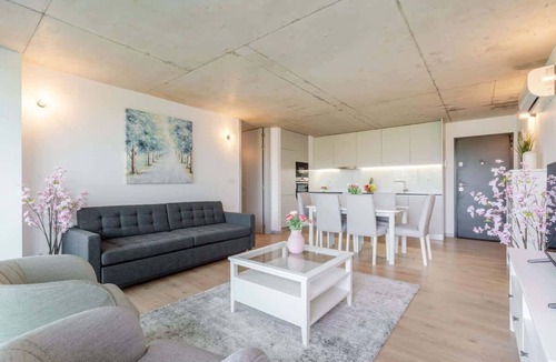 Vila Nova de Gaia Apartment | 2 Poolside 2BR with Balcony in Gaia by HostWise