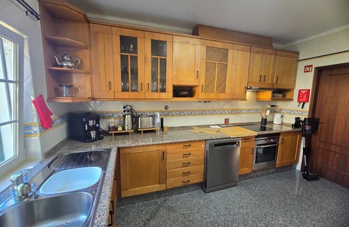 Fonte de Sesimbra House | 2 Private Bedrooms Guest accommodation, 2nd floor, Casa Forever Young – Sesimbra