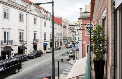 Principe Real Apartment | 2 SUITES Stylish flat @Principe Real! Great WI-FI!