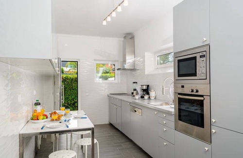 Cascais House | 200 m² House ∙ 5 bedrooms ∙ 11 guests