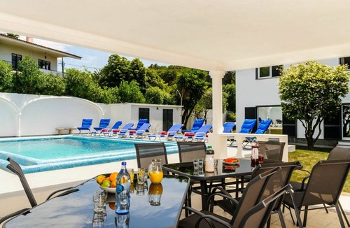 Cascais Villa | 200 m² Villa ∙ 5 bedrooms ∙ 11 guests