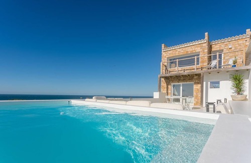 Azenhas do Mar Villa | 200 m² Villa ∙ 4 bedrooms ∙ 9 guests