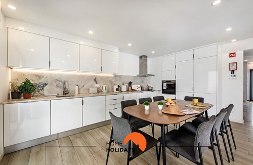 Calicos Bed & Breakfast | #211 Room 09 - Shared kitchen and bathroom