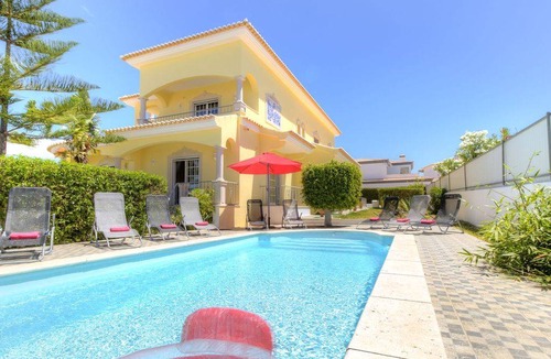 Parchal Villa | 250 m² Villa ∙ 6 bedrooms ∙ 12 guests
