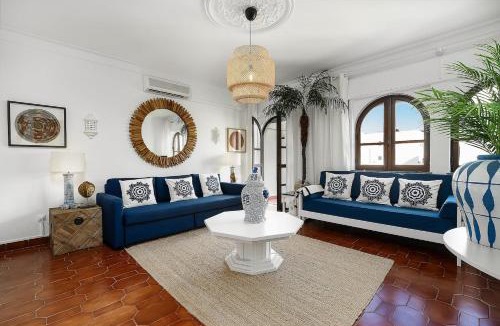 Alvor Apartment | 2b Apt by Beach&Alvor City Centre with Pools & AC