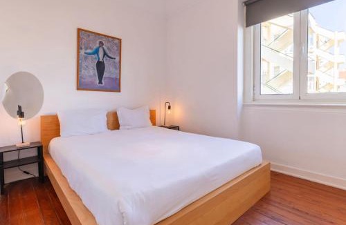 Santo Antonio Apartment | 2BDR Apt with Full Kitchen on Avenida da Liberdade
