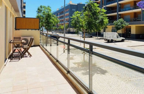 Olhao Apartment | 2Bed Flat w/Rooftop Pool in Marina Village, Olhão