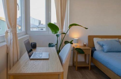Cacilhas Apartment | 2BR Almada Velha with River & Skyline Views
