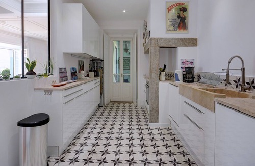 Lisbon Old Town Apartment | 3-Bedroom Apartment with River Views by LovelyStay