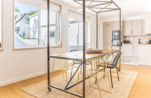 Cacilhas Apartment | 3-bedroom Apt with Private Patio in Cacilhas!