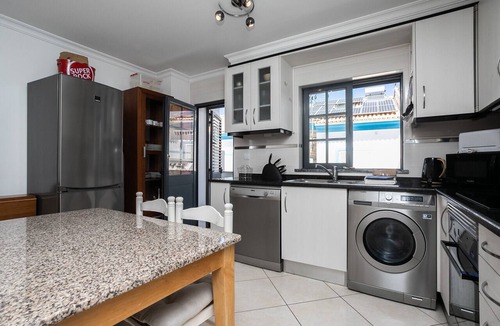 Manta Rota Apartment | 3-Bedroom Duplex in Manta Rota | 5 mins from the beach, with a swimming pool and private parking by AlgarveManta (6T3)