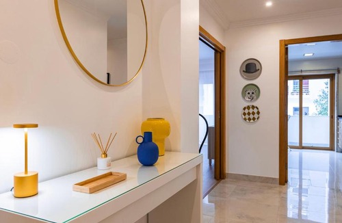 Paco De Arcos Apartment | 3 Bedroom Oeiras Wonder W/Balcony by LovelyStay