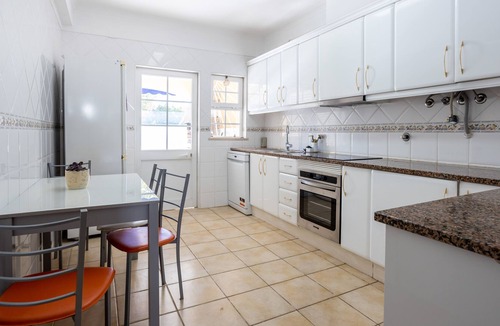Porto de Mos House | 3 bedroom villa priv. pool - Porto de Mos