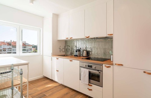 Cascais Condo | 3 bedrooms Modern Renovated Apartment - 5min from the Sea & Cascais City Center