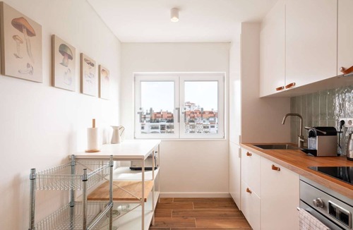 Cascais Condo | 3 bedrooms Modern Renovated Apartment - 5min from the Sea & Cascais City Center