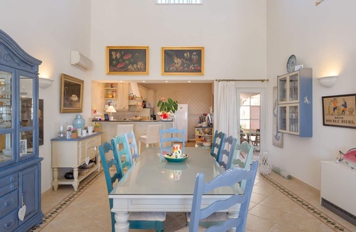 Boliqueime Villa | 3 large Bed-3 Bath -Pool-Sleeps 6/8 Marvellous views overlooking the countryside