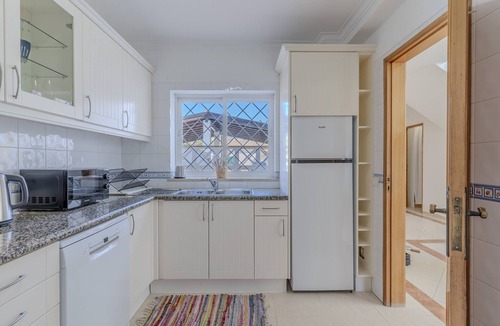 Areias de Sao Joao Ski Chalet | #375 Spacious Townhouse with Pool, BBQ, and Parking