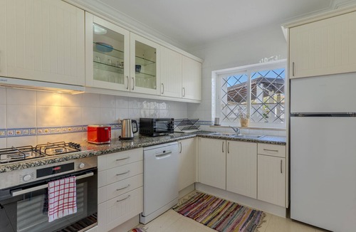 Areias de Sao Joao Ski Chalet | #375 Spacious Townhouse with Pool, BBQ, and Parking