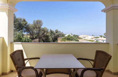 Montes de Alvor Villa | 431 m² Villa ∙ 4 bedrooms ∙ 10 guests