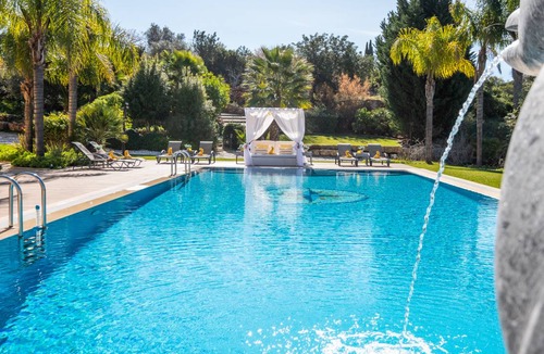 Patroves Villa | 476 m² Villa ∙ 7 bedrooms ∙ 20 guests