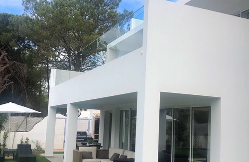Almancil House | 5 bedroom villa walking distance of the beach