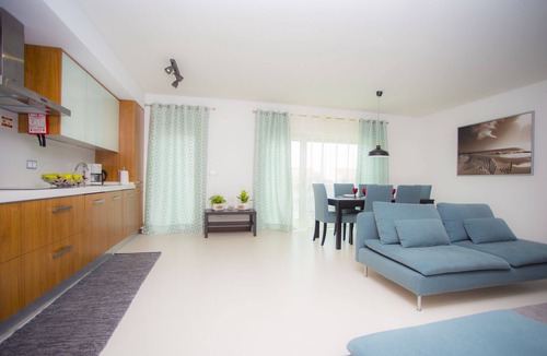 Peniche Villa | 5 Star Villa Surf and Stones Apartment - Beachfront Coastal Escape