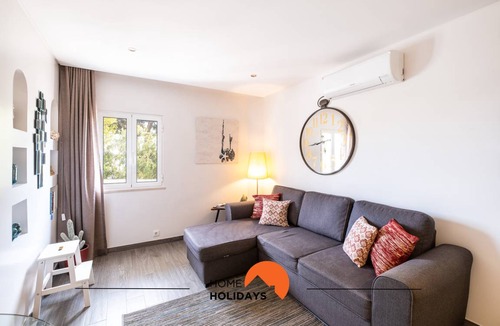 Oura Apartment | 59 m² Apartment ∙ 1 bedroom ∙ 4 guests
