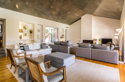 Grandola Villa | 600 m² Villa ∙ 7 bedrooms ∙ 14 guests