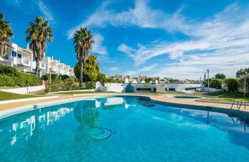 Areias de Sao Joao Condo | 600m from the beach Apartment in a closed condominium between Oura and Albufeira