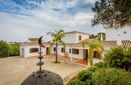 Vale de Centianes House | 625 m² House ∙ 8 bedrooms ∙ 16 guests