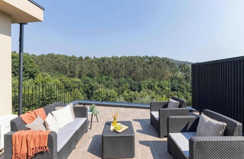 Rossas House | 7 Suites & Pool, Geres Gateway - Portugal Active