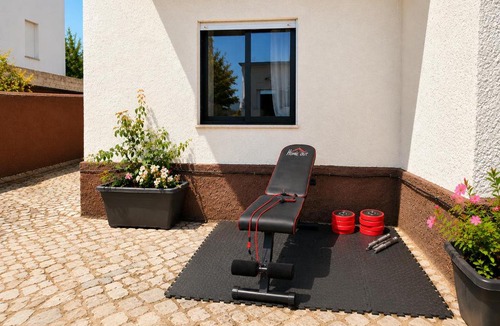 Santo Antonio dos Olivais House | 7Min to Uni Sé-Velha - AC - BBQ & Gym - Work Desk - 300MBs WiFi - Suite 9