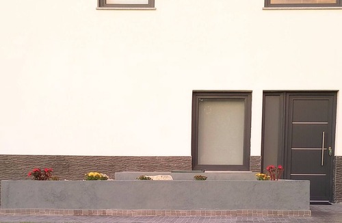 Nelas House | A beautiful home where you can relax, with a garden, outdoor pool, and hot tub, in Santar