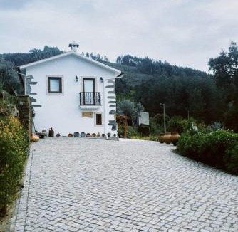 Serta House | A Casa dos Avós - Alojamento Local