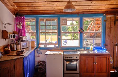 Sao Miguel de Poiares House | A Charming , Traditional Cottage at Quinta da Ribeira