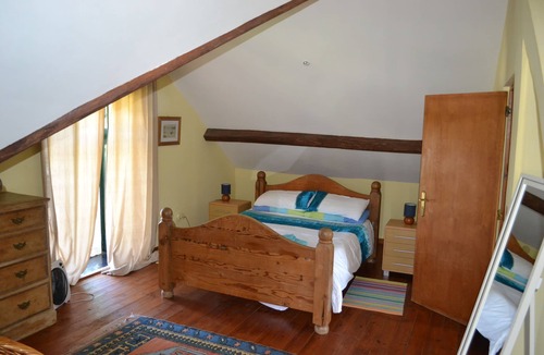 Casal de Ermio House | A converted farmhouse with private swimming pool and courtyard.