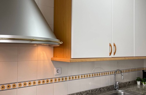 Aguda House | A house that sleeps 6, located 100 meters from the beach and a 20-minute train ride from Porto's historic center.