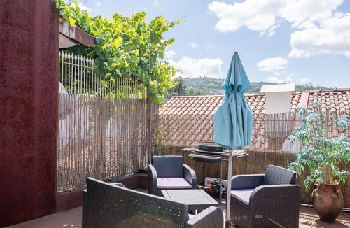 Old Town House | A Private Holiday Home in the Historic Centre of Guimarães
