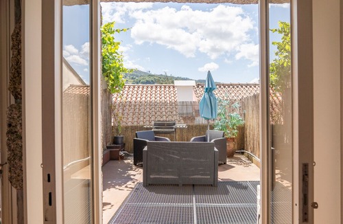 Old Town House | A Private Holiday Home in the Historic Centre of Guimarães