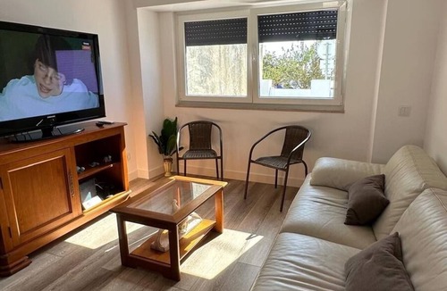Figueira da Foz House | A spacious and comfortable house, just 300 meters from the beach; pets welcome.