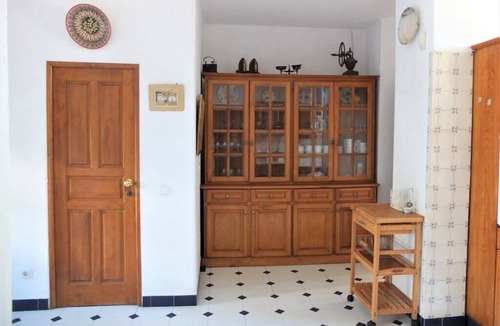 Caramujeira Villa | A spacious villa, full of character and offering a panoramic view of the sea