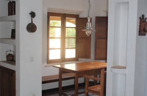Caramujeira Villa | A spacious villa, full of character and offering a panoramic view of the sea