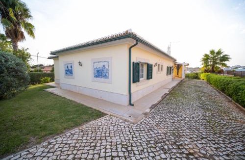 Parchal House | A típica casa de férias