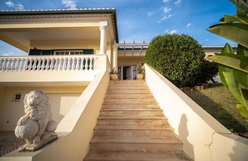 Parchal House | A típica casa de férias