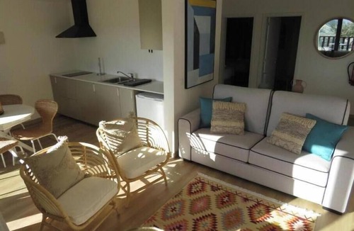 Ciborro Ski Chalet | A welcoming experience set among gardens, a pool, and the Alentejo countryside