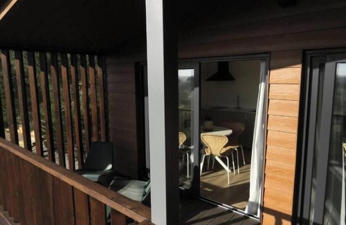 Ciborro Ski Chalet | A welcoming experience set among gardens, a pool, and the Alentejo countryside
